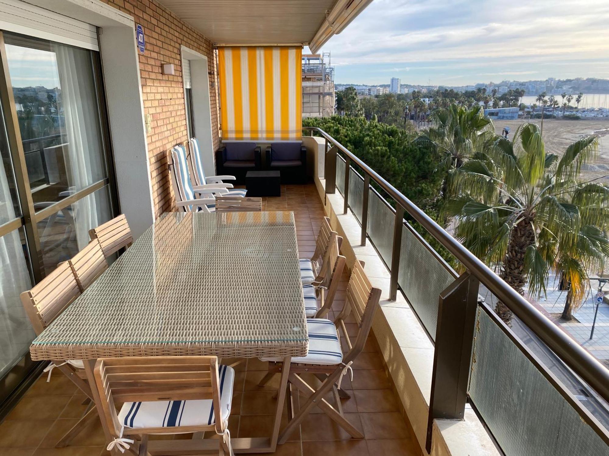 Apartamento Para 8 Sobre El Mar Daire Salou Dış mekan fotoğraf