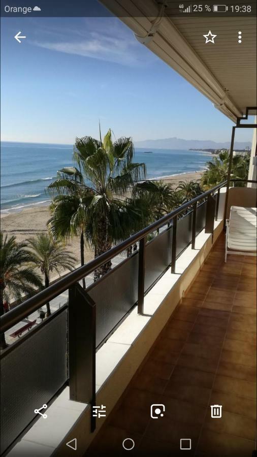 Apartamento Para 8 Sobre El Mar Daire Salou Dış mekan fotoğraf
