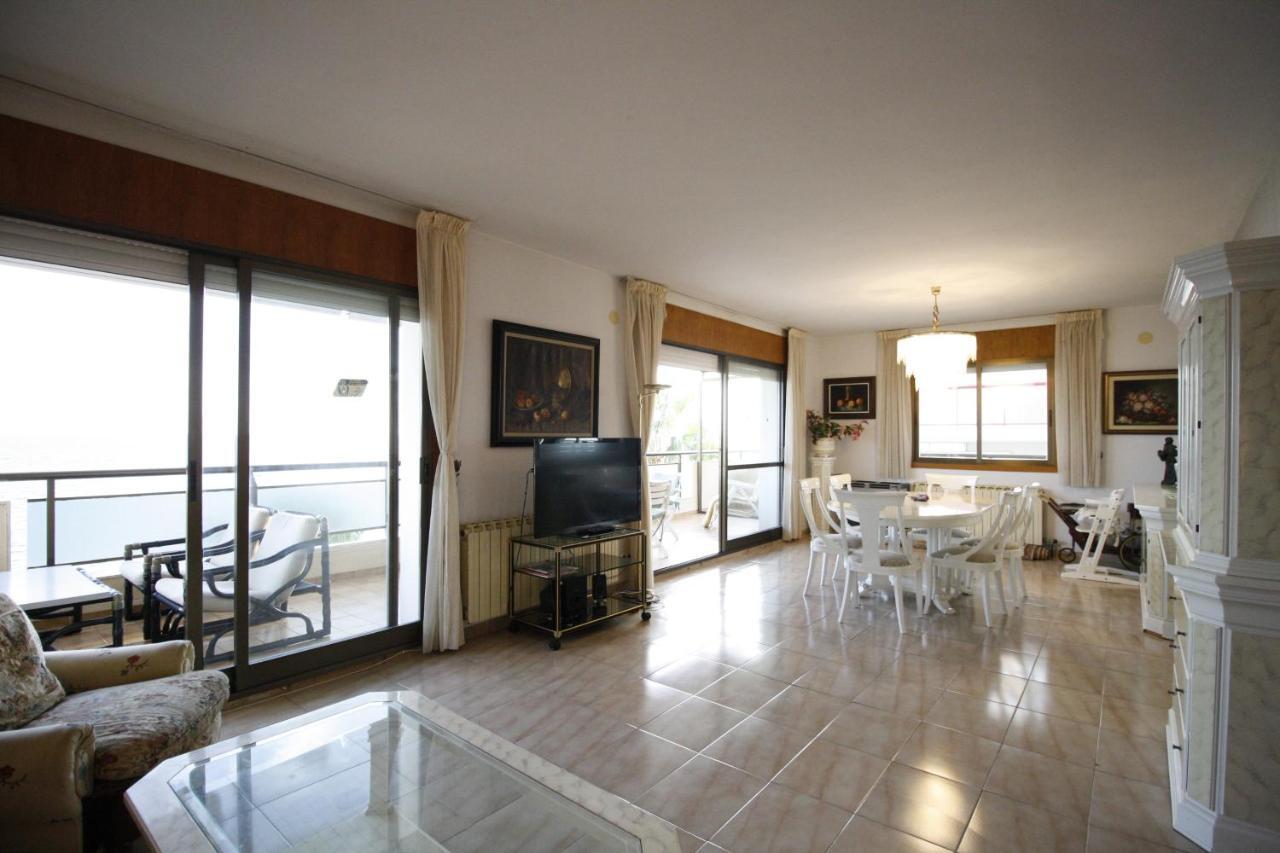 Apartamento Para 8 Sobre El Mar Daire Salou Dış mekan fotoğraf