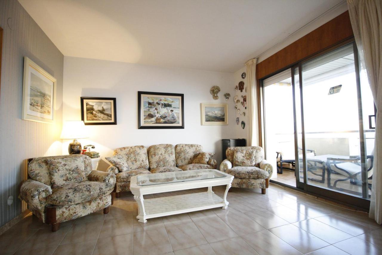 Apartamento Para 8 Sobre El Mar Daire Salou Dış mekan fotoğraf
